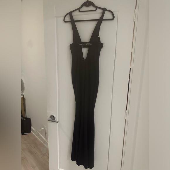 Gorgeous and cry full length dress from God Save Queens - Picture 2 of 3